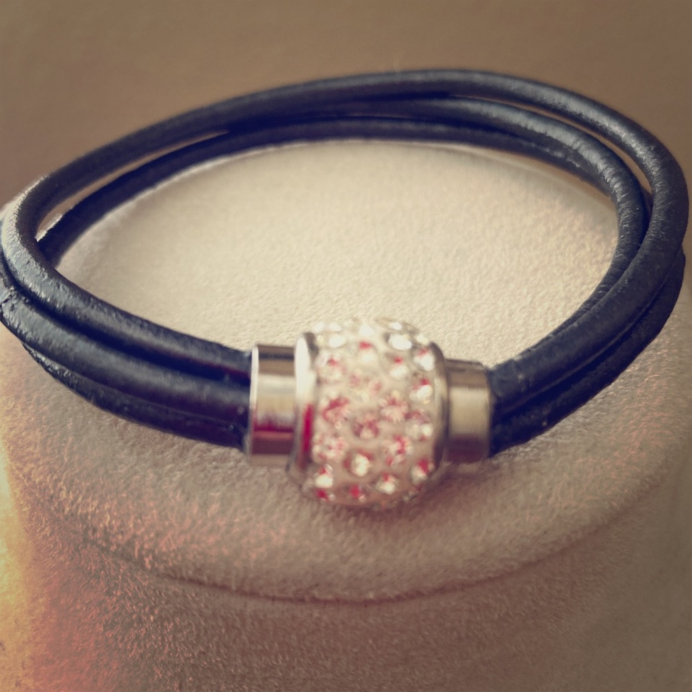 Women’s Leather Bracelet with Crystal Clasp